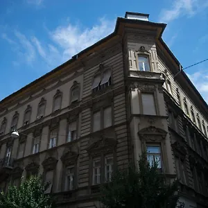 https://barcsay-apartment.inbudapesthotels.com