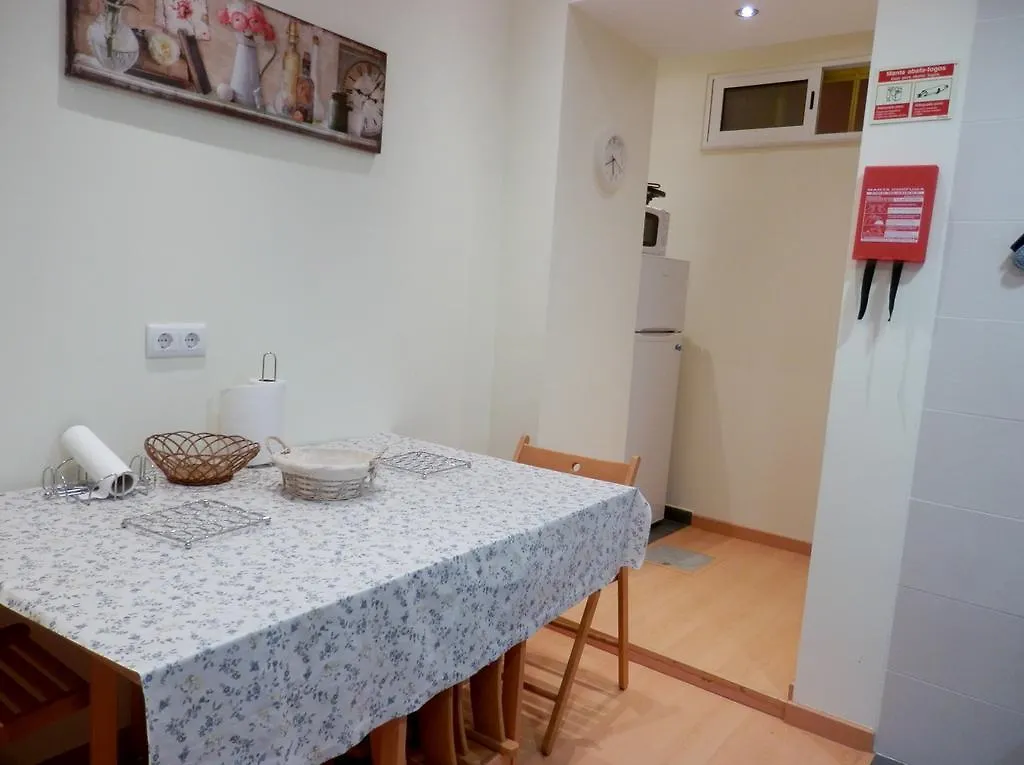 Cozy Apartment In Center Lissabon